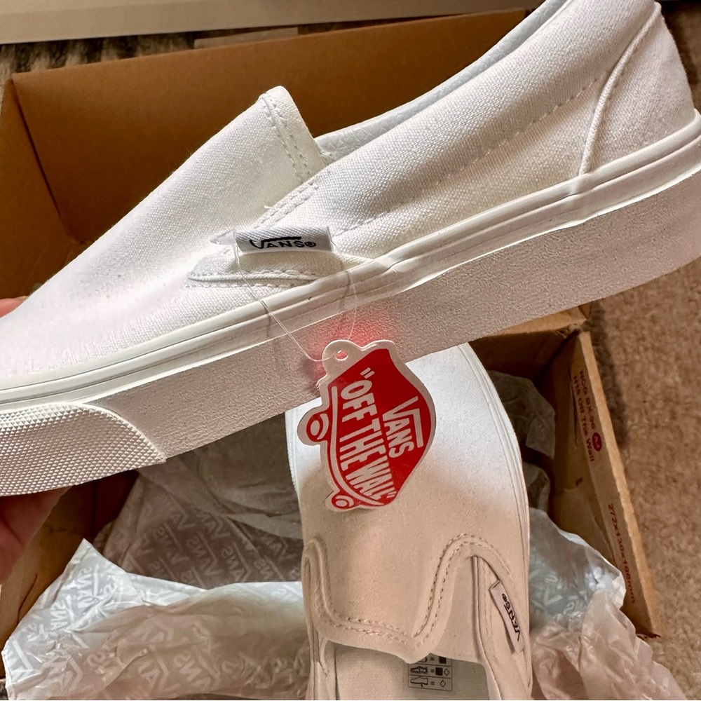 ❌SOLD❌ Vans Classic White Canvas Slip-Ons